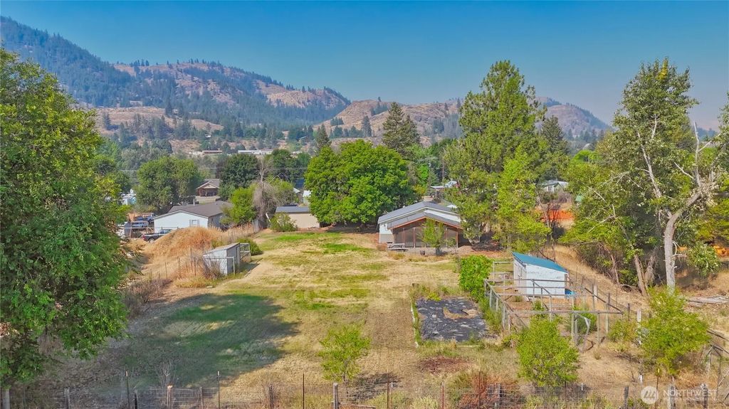 1211 Hughes Lane, Twisp