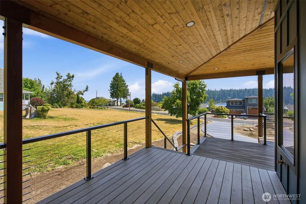 17697 Angeline Avenue S, Suquamish