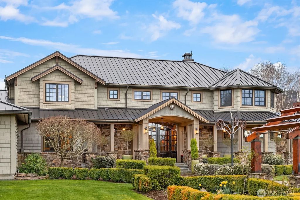 231 River Run Road, Sequim