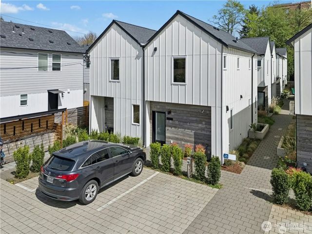 10354 Wallingford Ave N B, Seattle