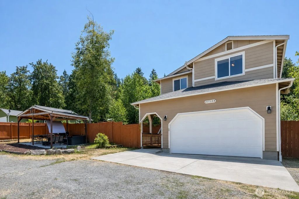 22508 120th Avenue E, Graham