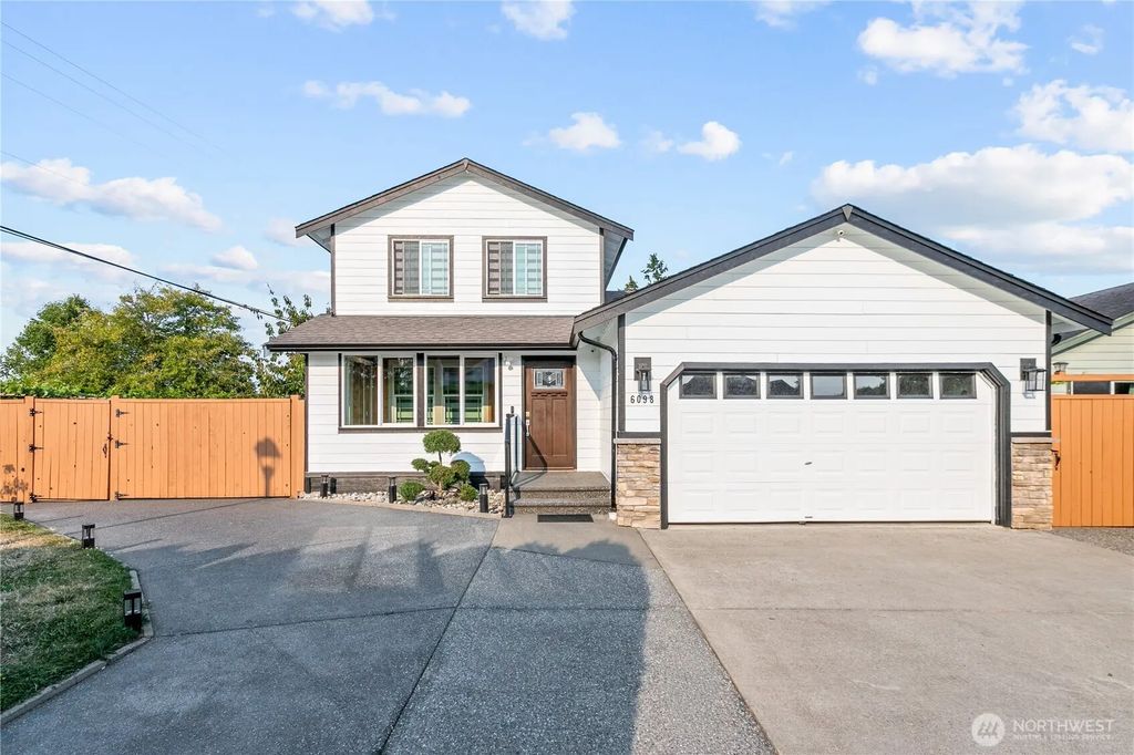 6098 Pacific Heights Drive, Ferndale