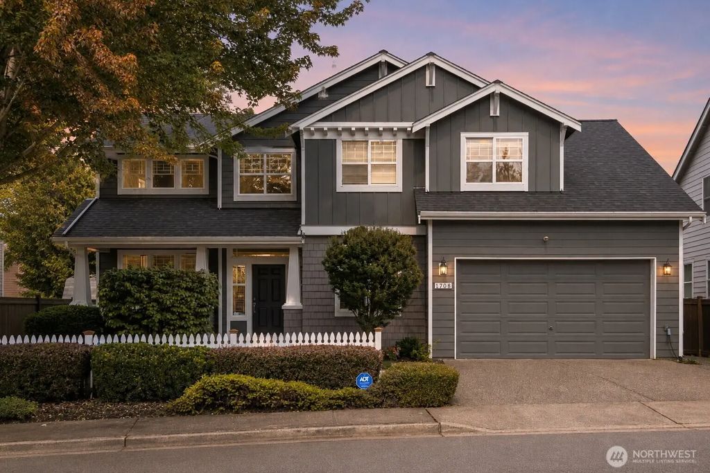 1708 Ne 26th Place, Renton