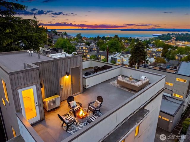 1935 B 7th Avenue W, Seattle