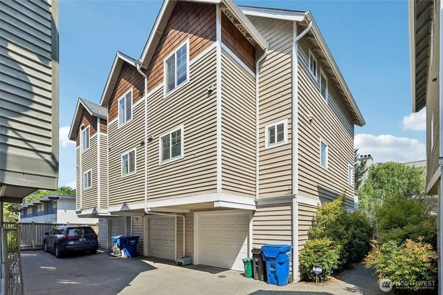 12333 28th Avenue Ne B, Seattle