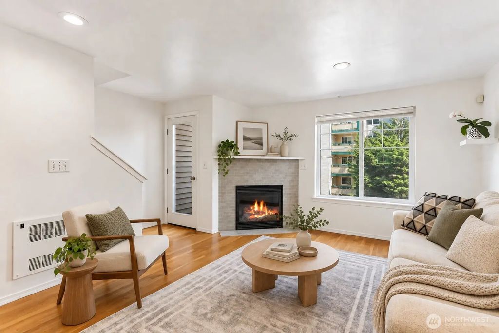 12333 28th Avenue Ne B, Seattle
