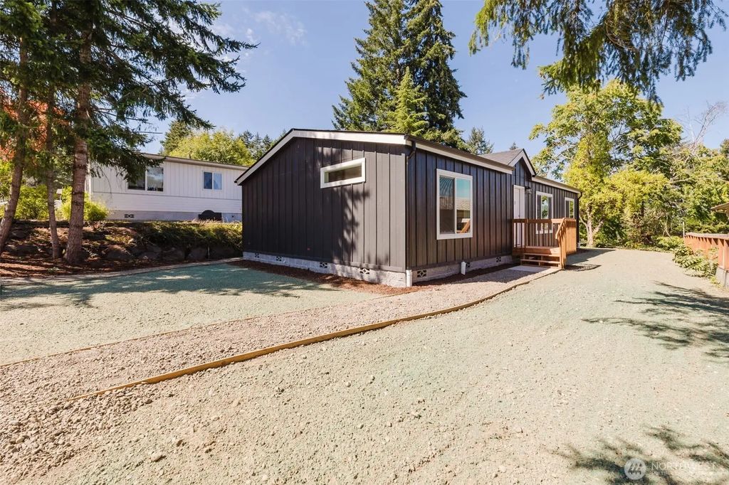 5212 5th Street, Bremerton