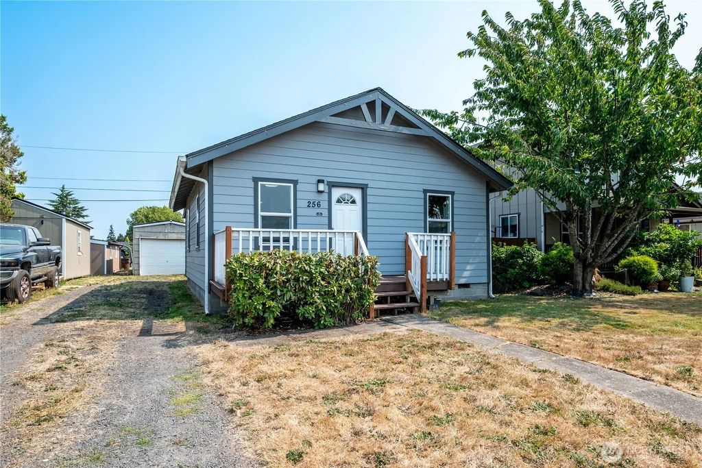 256 Beech Street, Longview