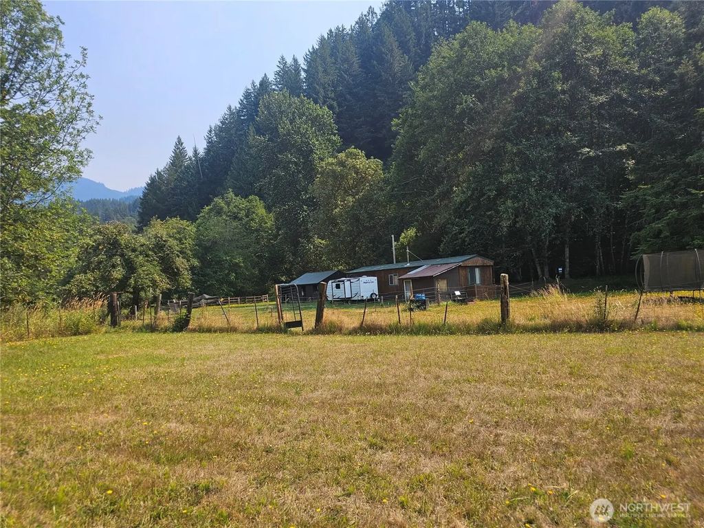 1077 Cline Road, Randle