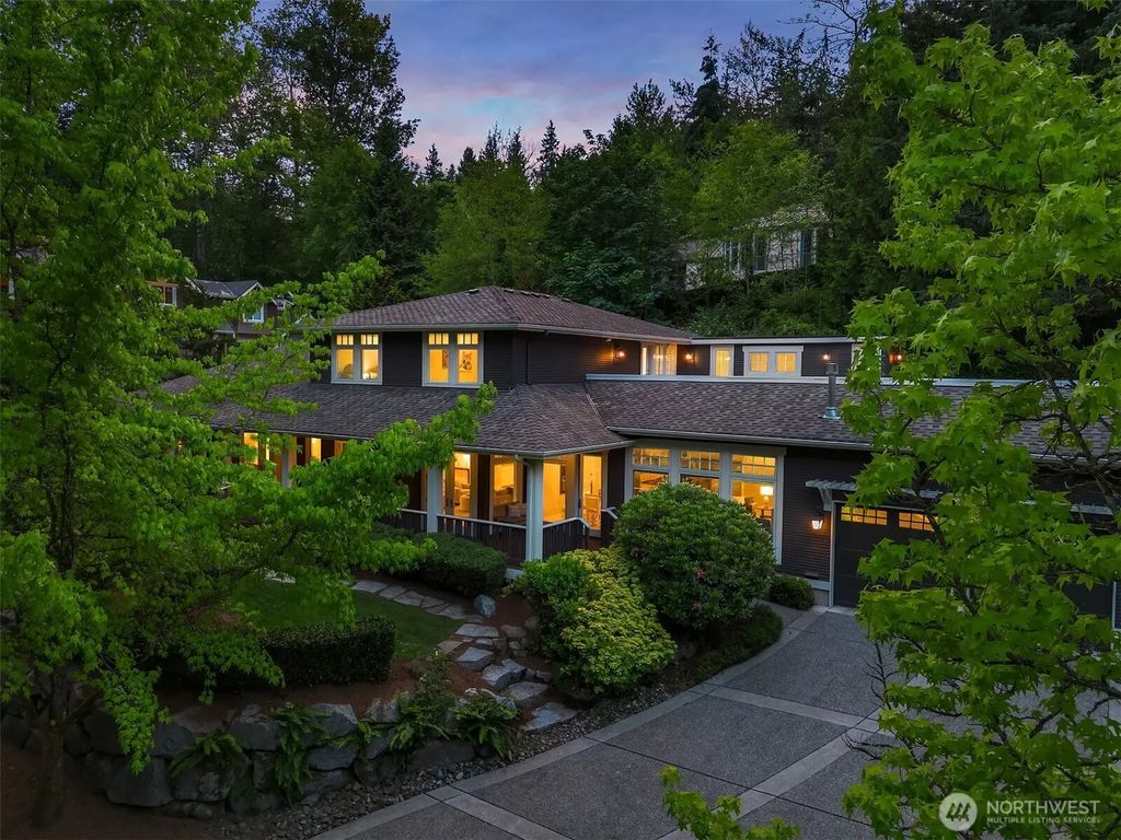3811 97th Avenue Ne, Kirkland