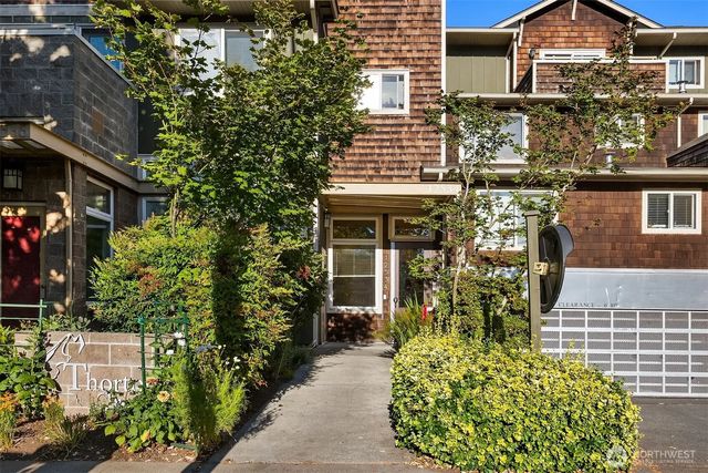 12534 15th Avenue Ne 22, Seattle