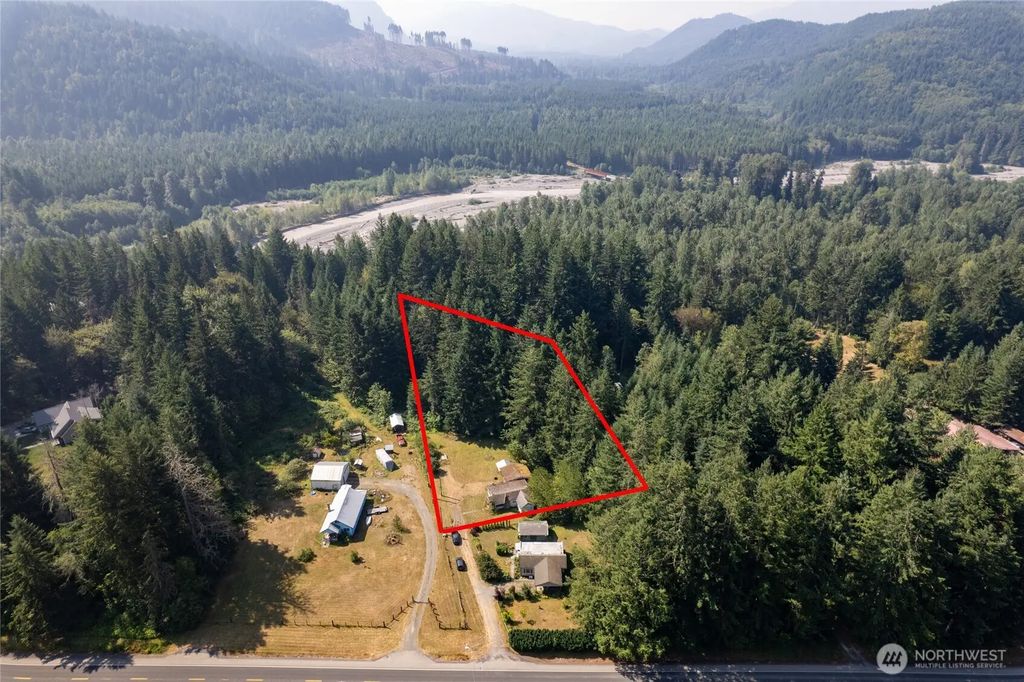 22520 State Route 706 E, Ashford