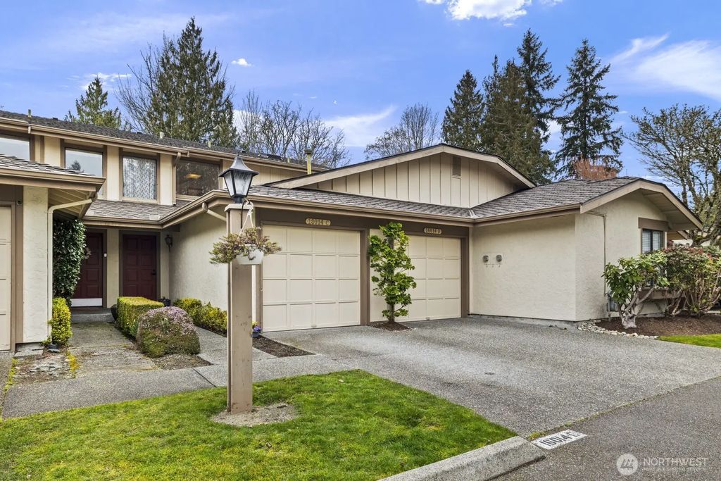 16014 Village Green Drive Se C, Mill Creek