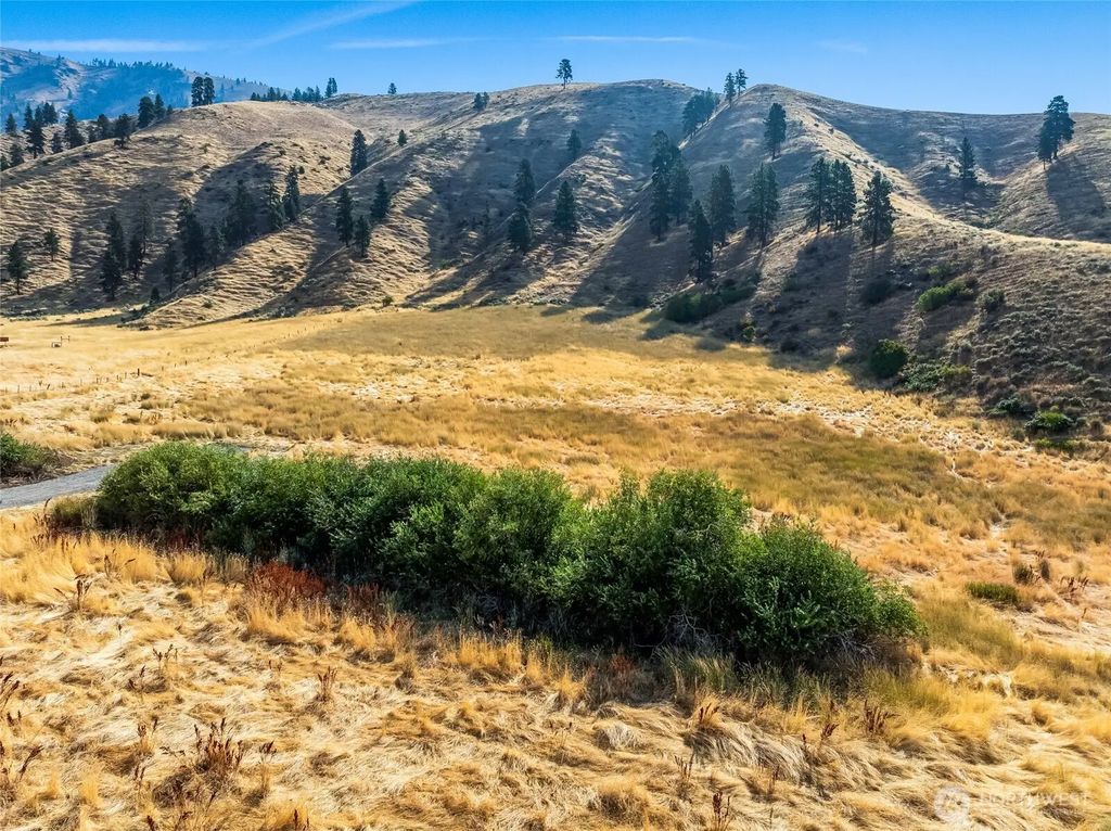2 Nahahum Canyon Road, Cashmere
