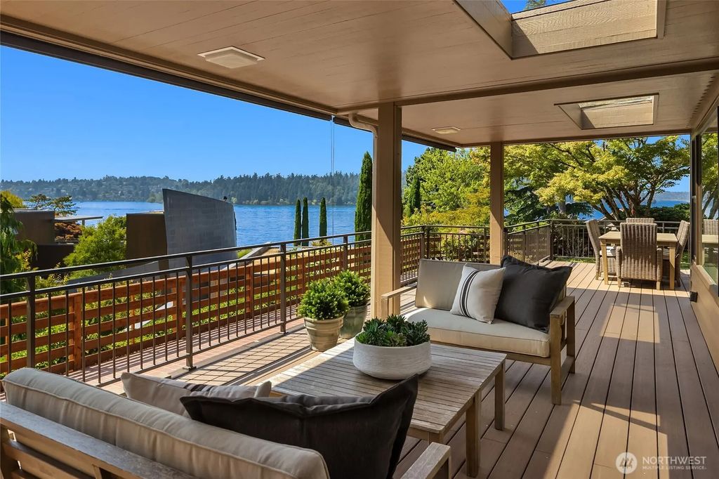 5919 77th Avenue Se, Mercer Island
