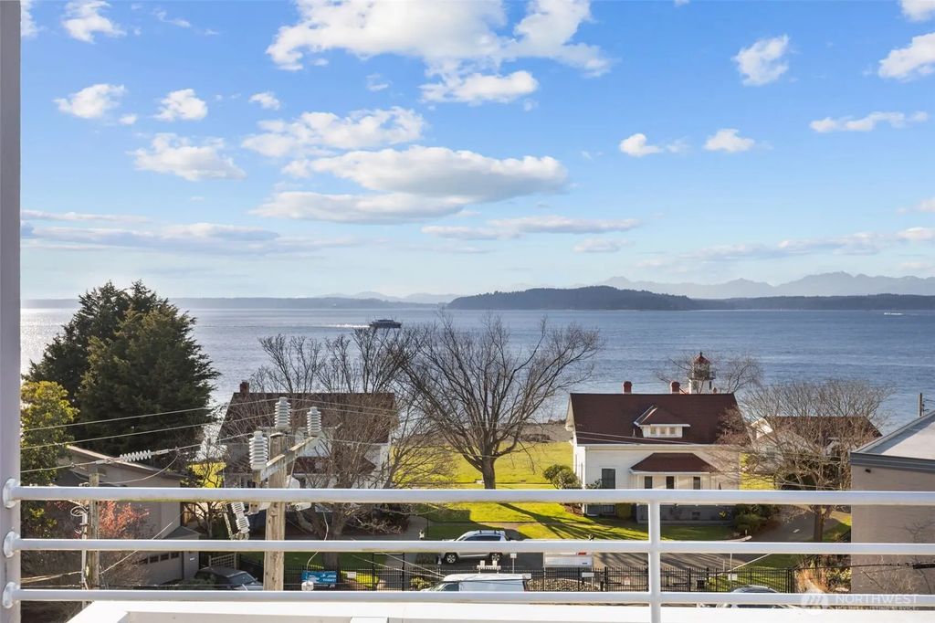 3200 Alki Avenue Sw 301, Seattle