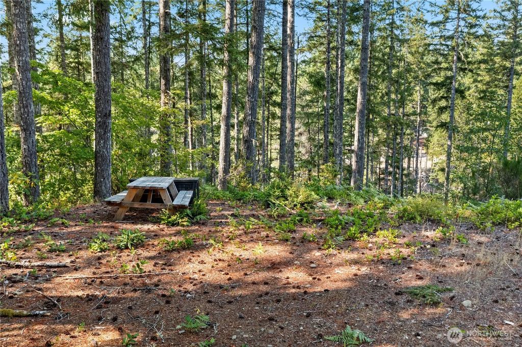 261 Ne Circle Drive, Tahuya