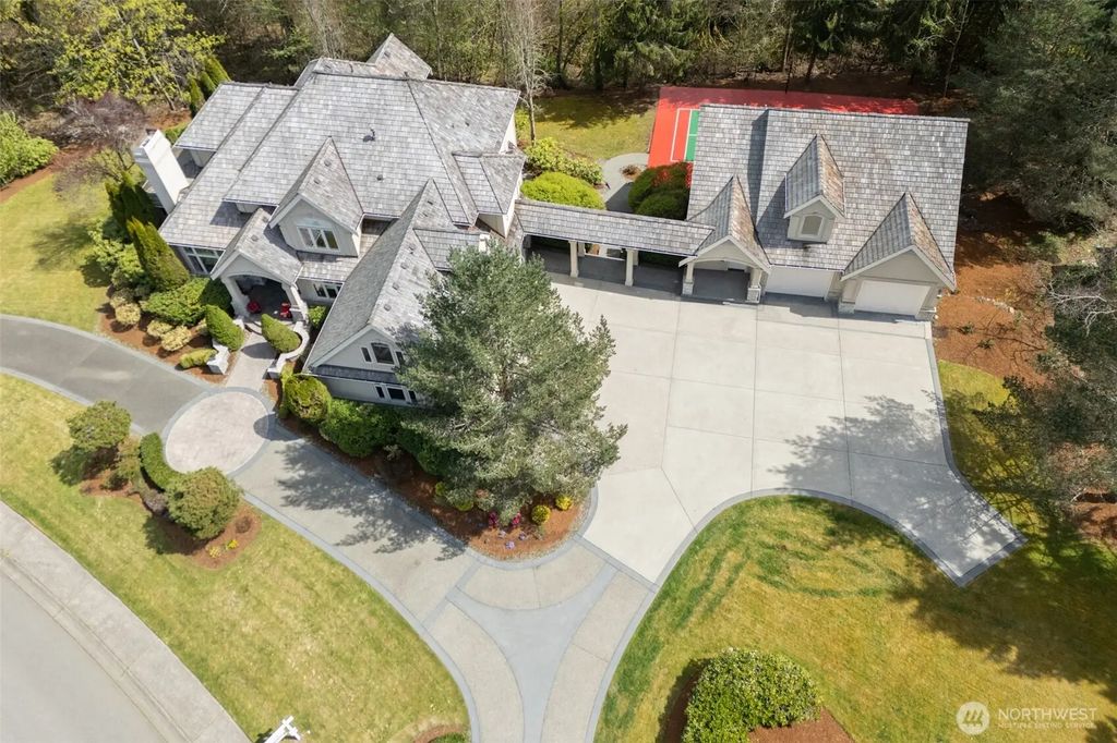818 Windsor Drive Se, Sammamish