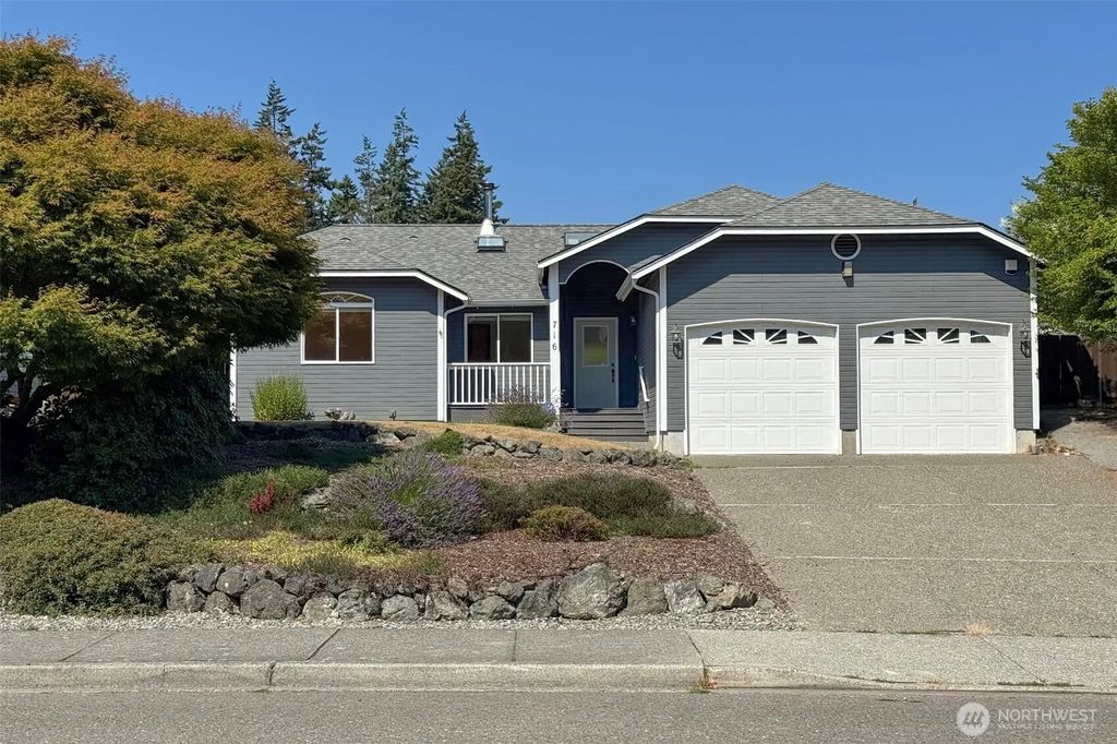 716 S N Street, Port Angeles