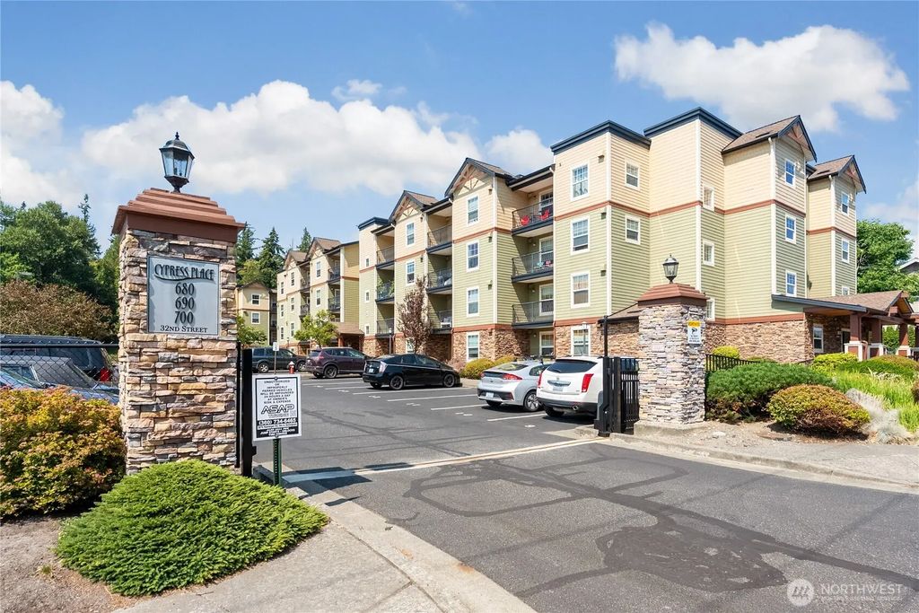 690 32nd Street B107, Bellingham