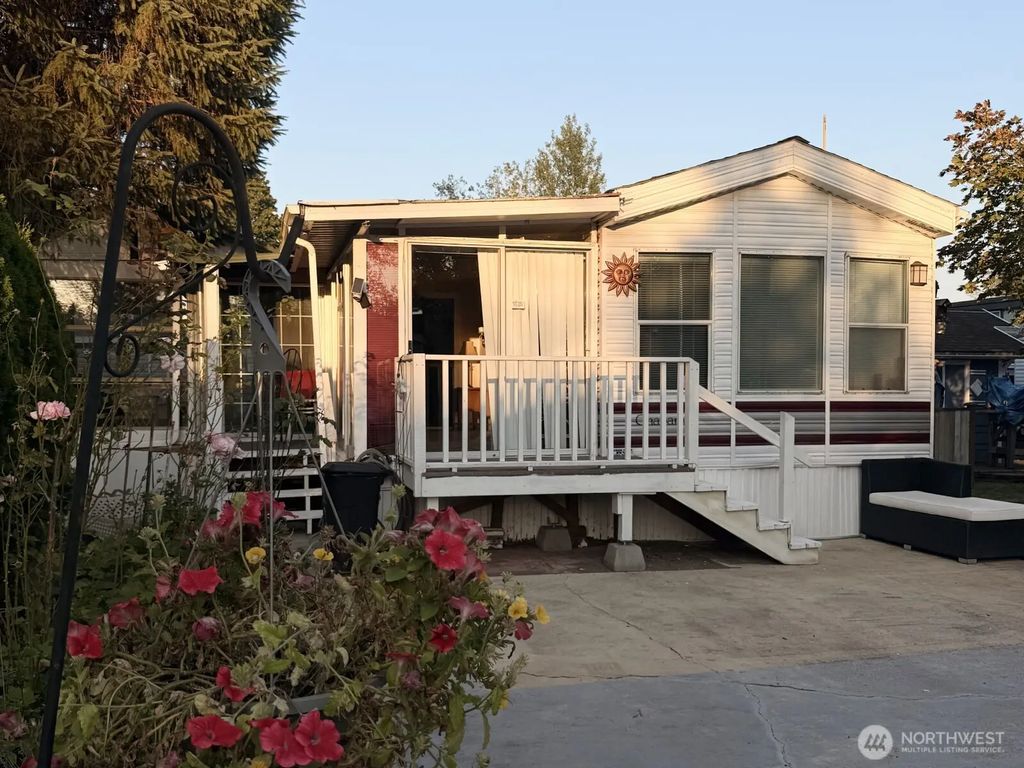5001 Bay Road F87, Birch Bay