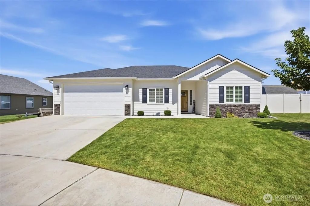 86 Ellie Ann Court, Prosser