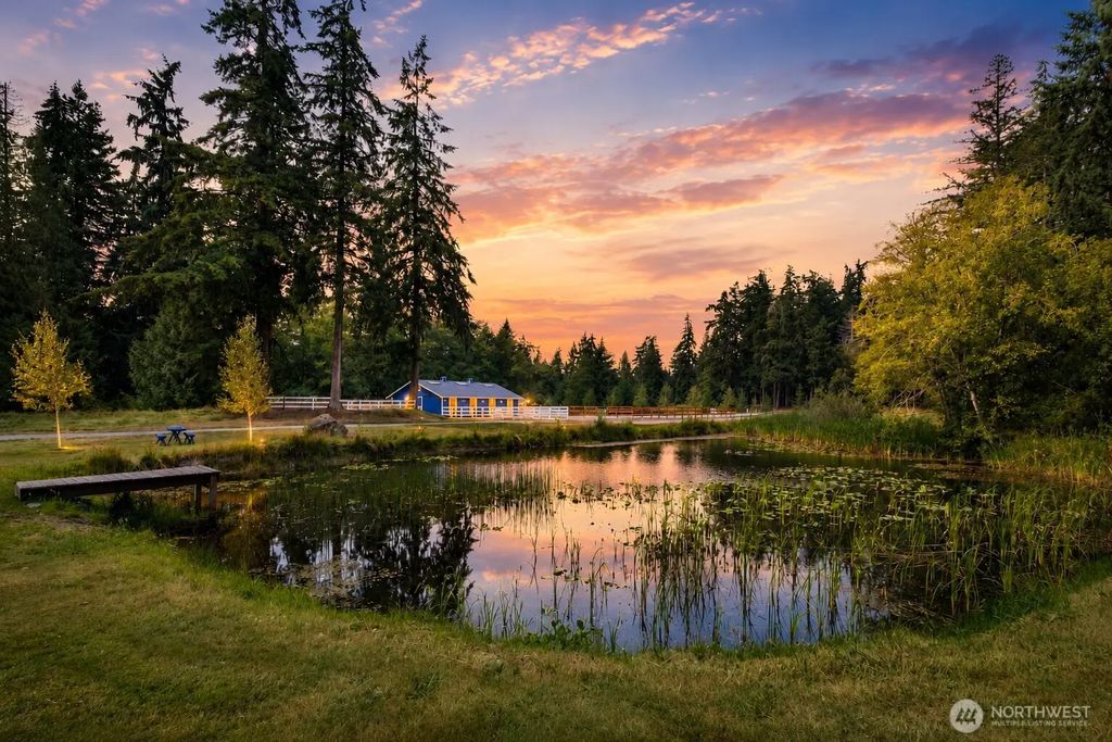 7929 Ne Hunt Club Lane, Hansville