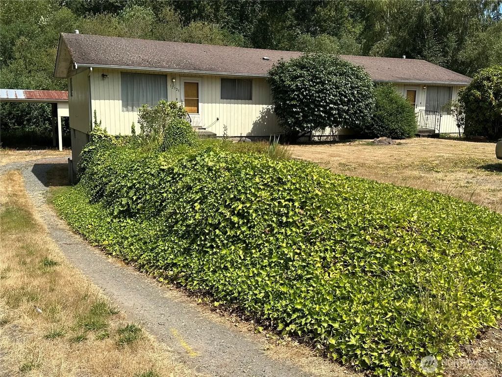 12325 Valley Ave E, Sumner