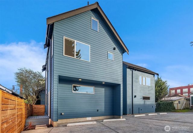 1415 Martin Luther King Jr Way, Seattle