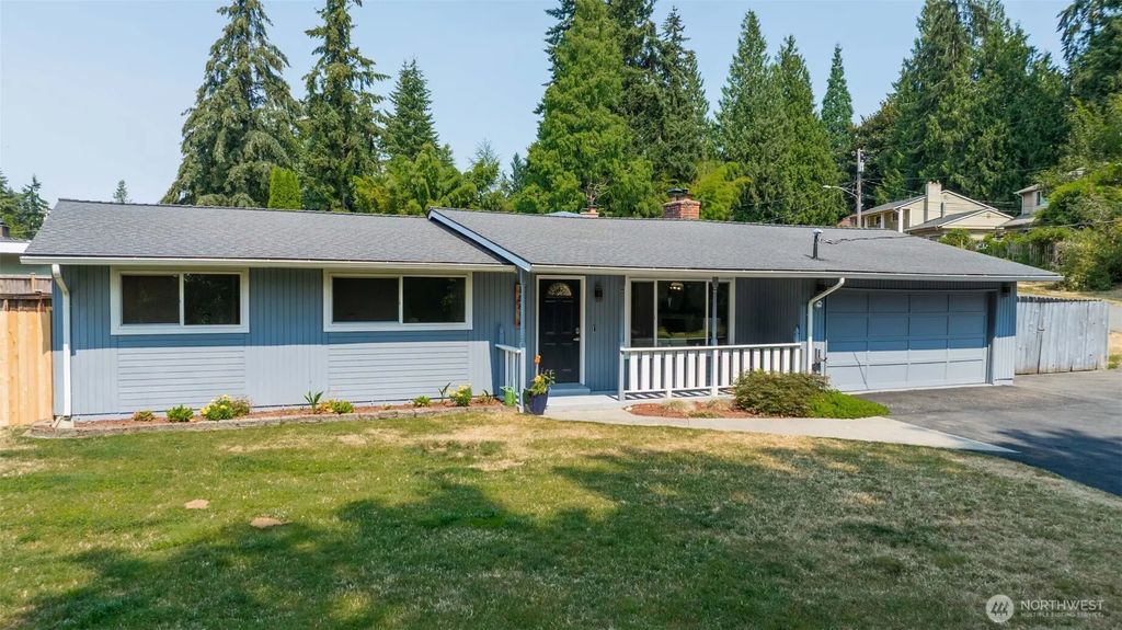 15814 Larch Way, Lynnwood
