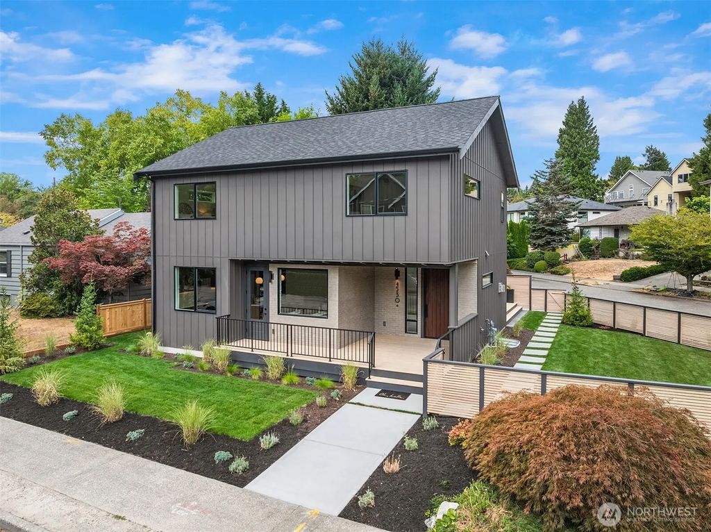 4530 Ne 55th Street, Seattle