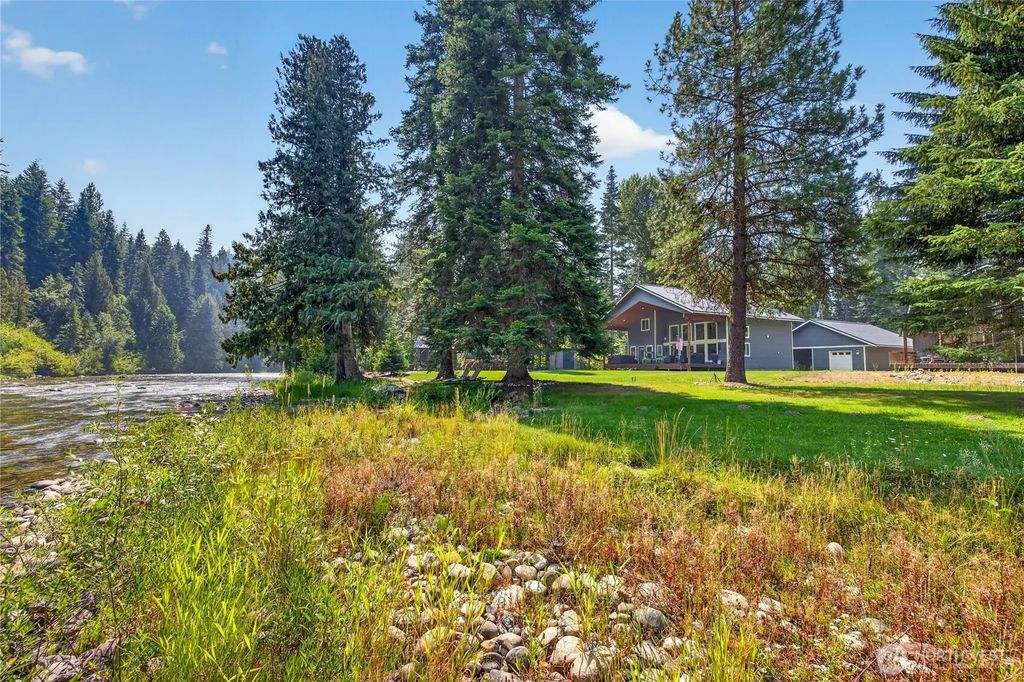 2303 Pine Tree Road, Leavenworth