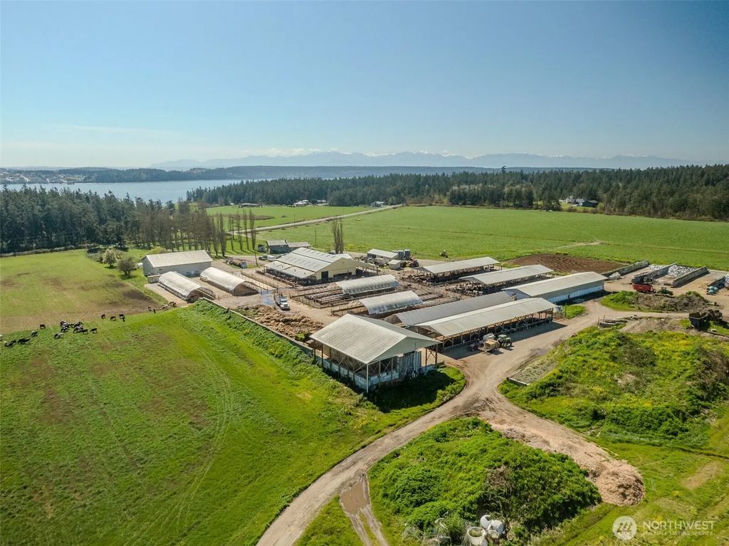 1240 Arnold Road, Oak Harbor