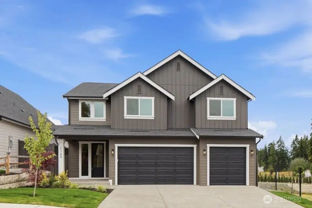 7165 91st Street E 8, Puyallup