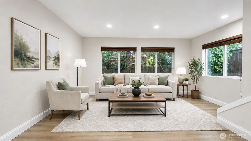 13367 Ambaum Boulevard Sw, Burien