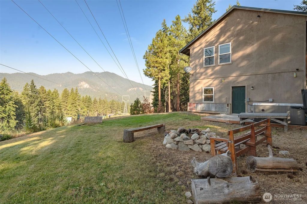 24611 Spur Street, Leavenworth