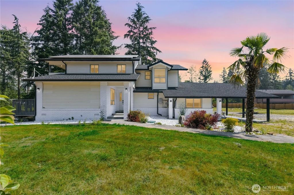 1519 State Rte 702 E, Roy