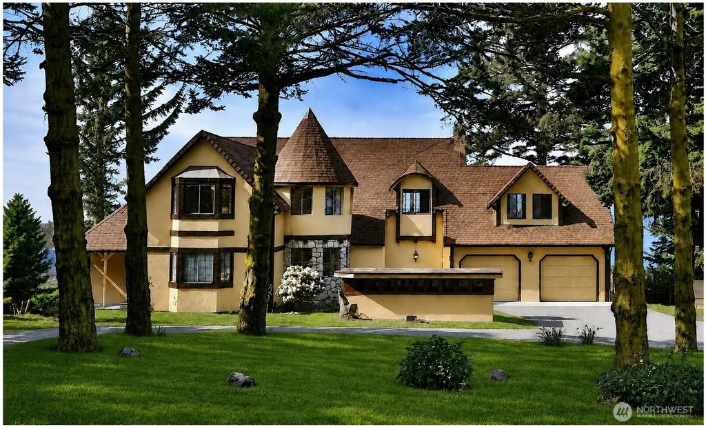 1399 W Beach Road, Oak Harbor