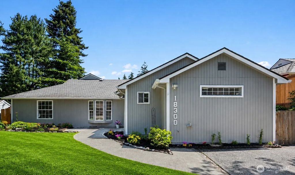 18300 8th Ave Ne, Shoreline