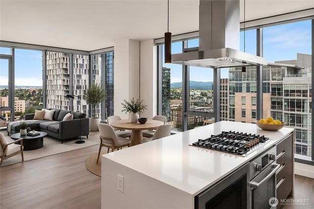 800 Columbia Street 2906, Seattle