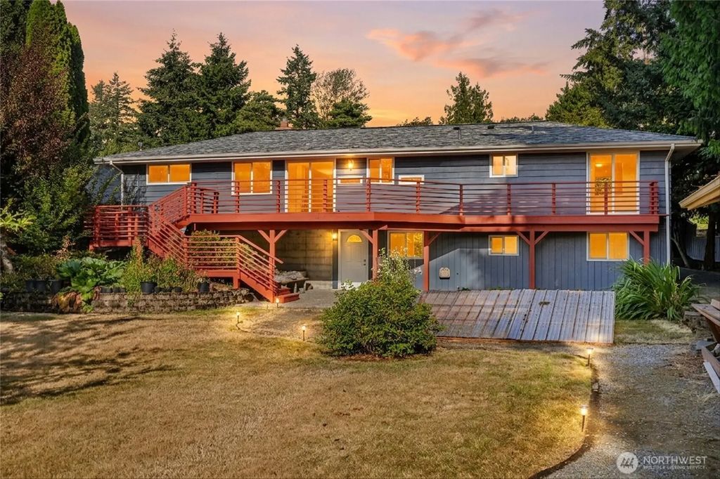 23427 100th Avenue Se, Kent