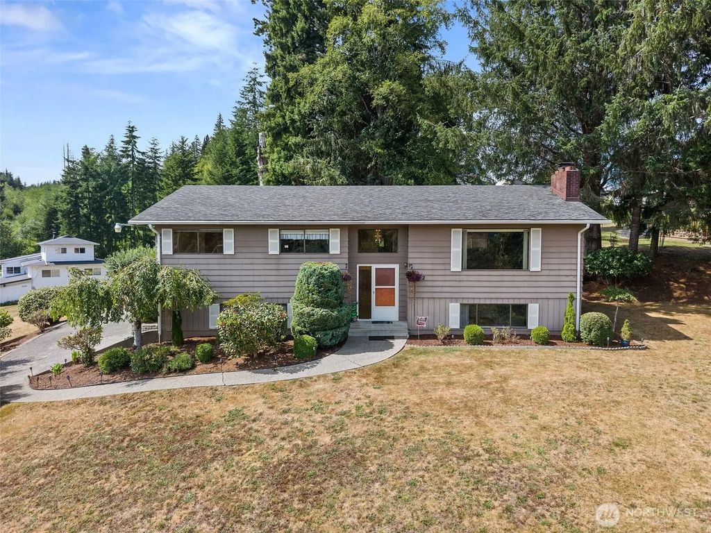 1212 Fowler Street, Raymond