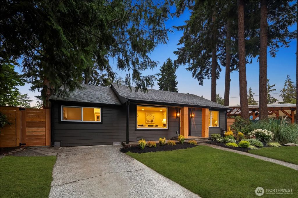 12520 24th Avenue Ne, Seattle