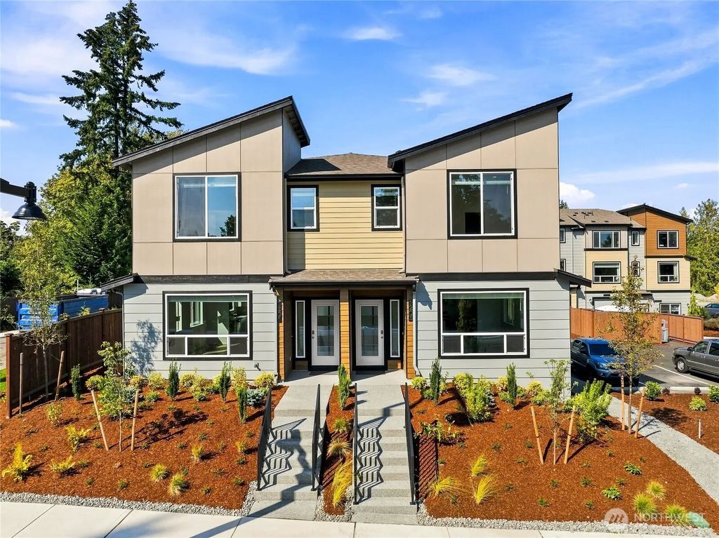 1210 Tacoma Court Ne 4, Renton