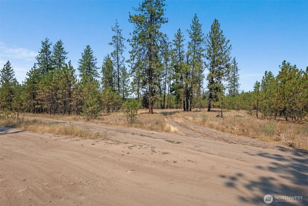 7540 Kimberly Dr Way, Ford