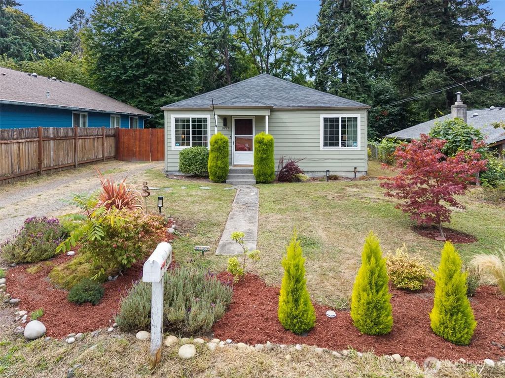1827 Orange Street Se, Olympia