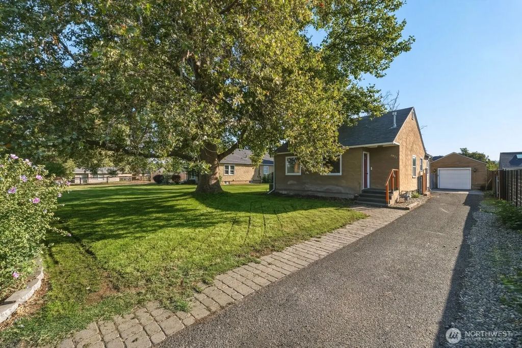 2421 Plaza Way, Walla Walla