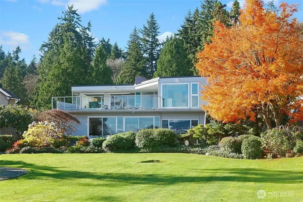 4456 Ferncroft Road, Mercer Island