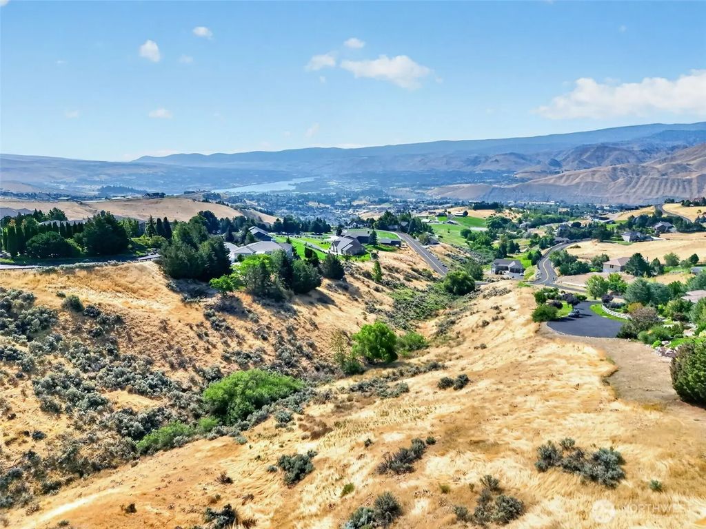 4326 Anna Lane, Wenatchee