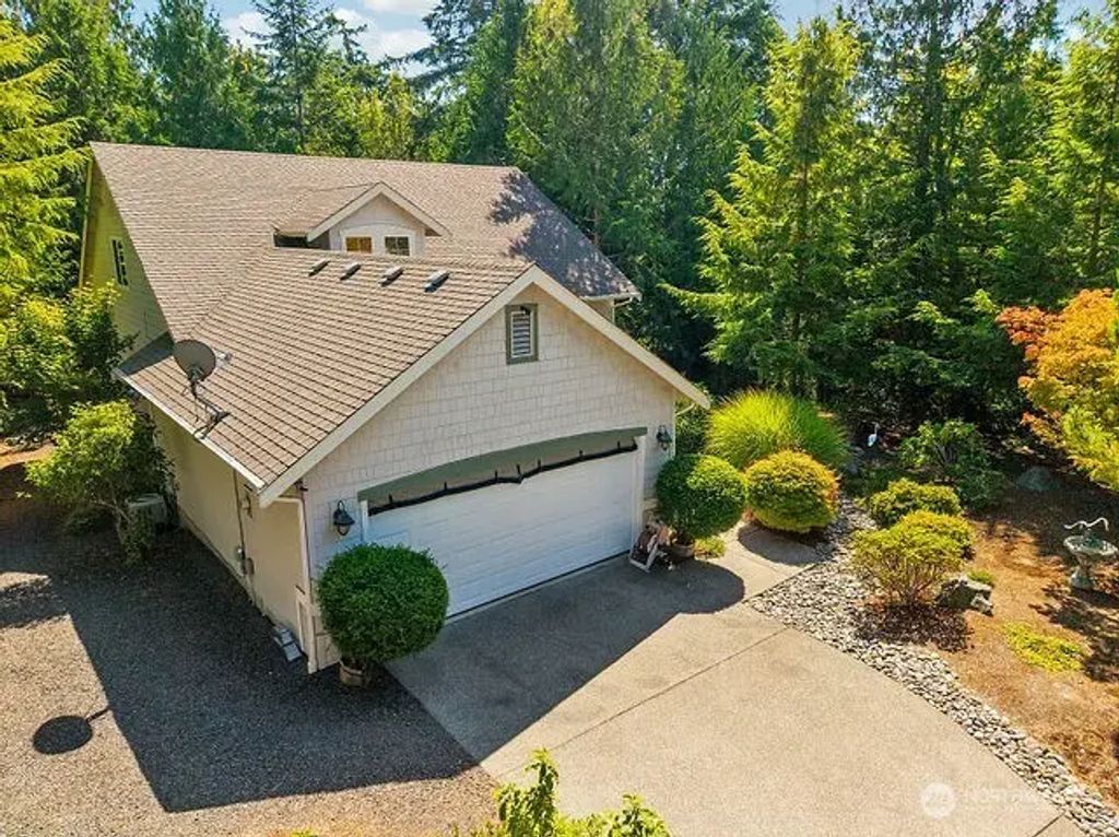 50 Cascade Lane, Port Ludlow